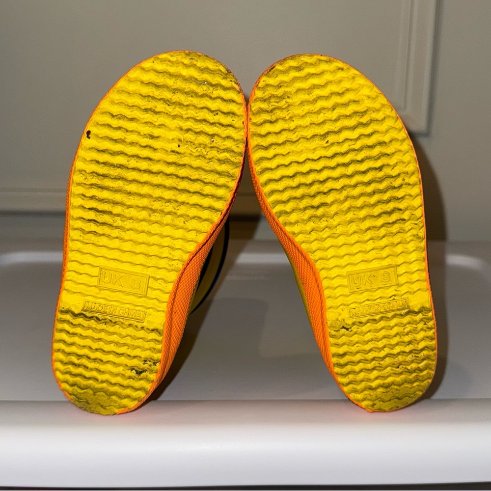 Hunter Kids First Vibrant Yellow Rain Boot - Picture 6 of 6